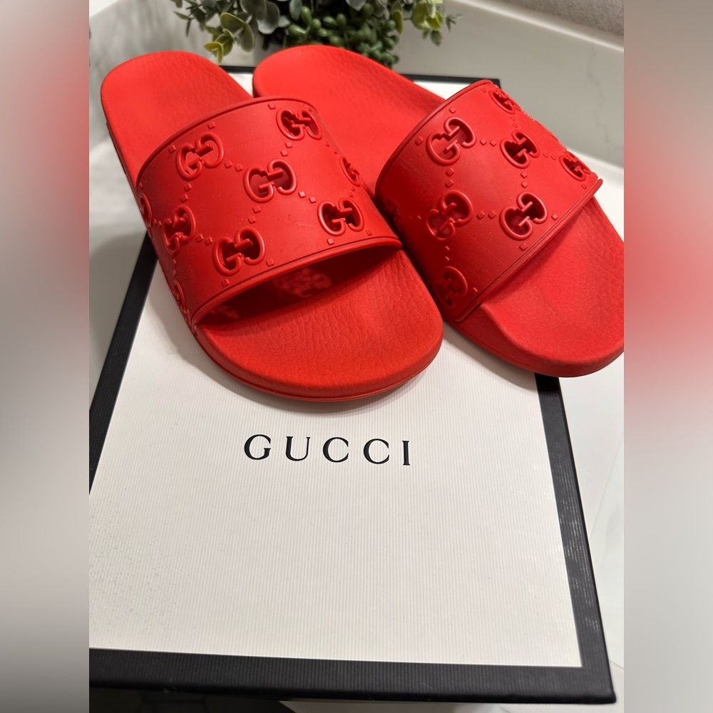 Gucci Vibrant Red Embossed Slides